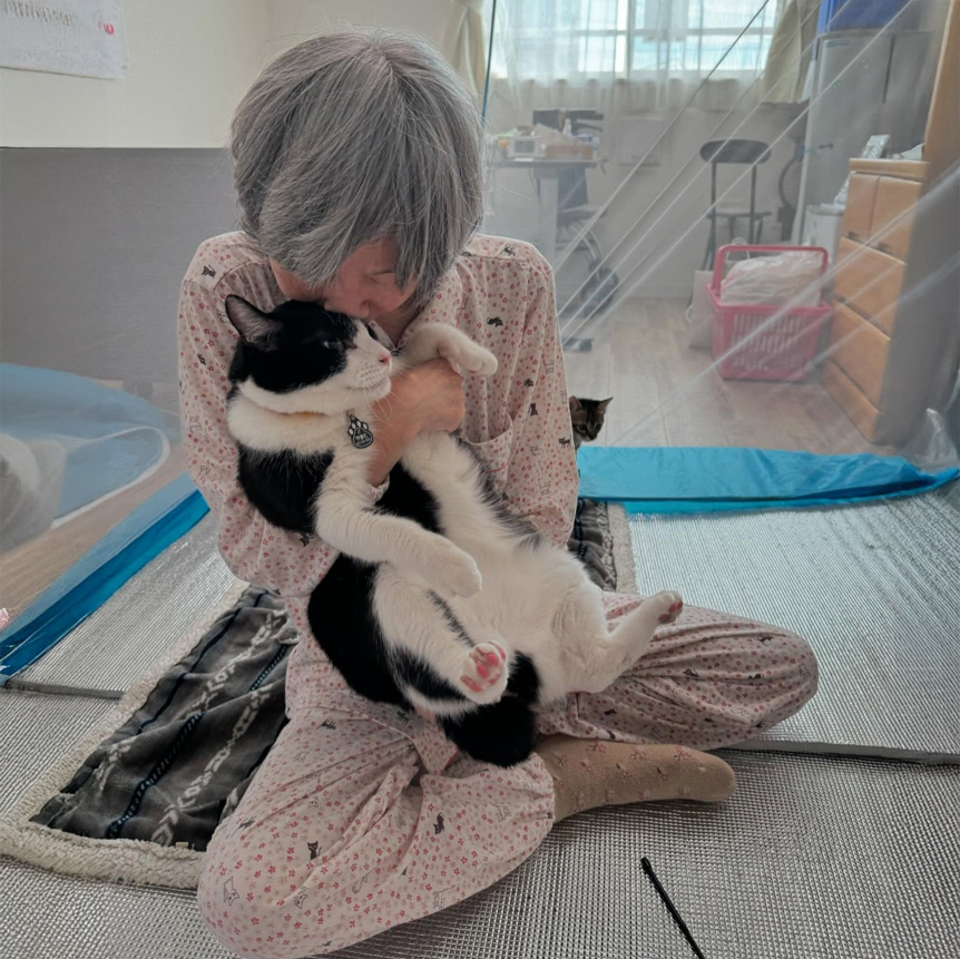 猫を連れて施設訪問しました。